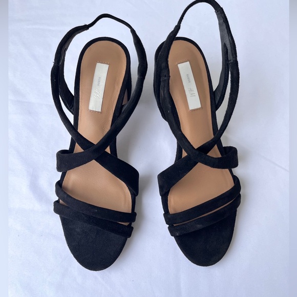 H&M | BNIB Suede Low Heel Sandals - Picture 5 of 16